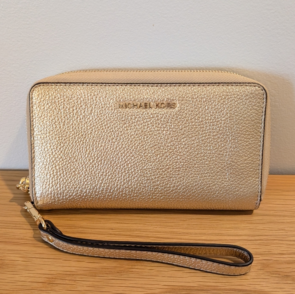 EUC Michael Kors Large Metallic Leather Wristlet Wallet - Picture 2 of 6